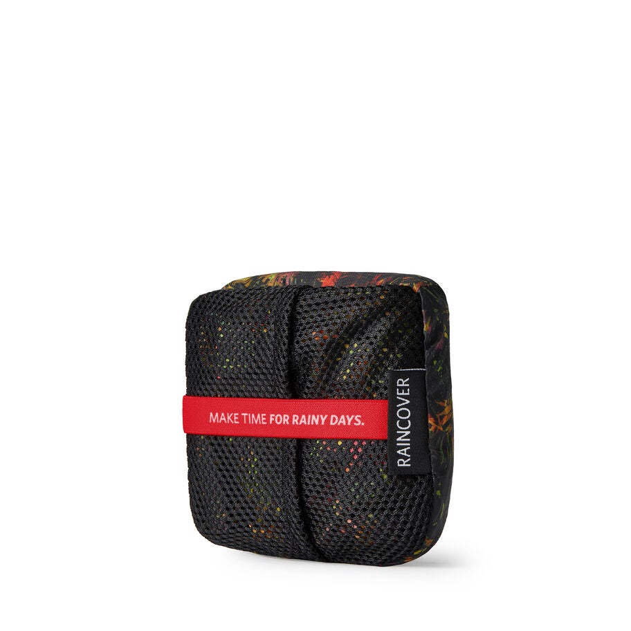 Raincover 30L-50L in the color Rain Forest. image number 1
